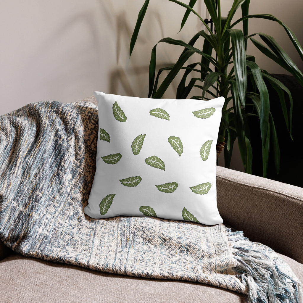 botanisches dekokissen mit salbeigrünem blattmuster minimalistisches naturdesign jupek studio